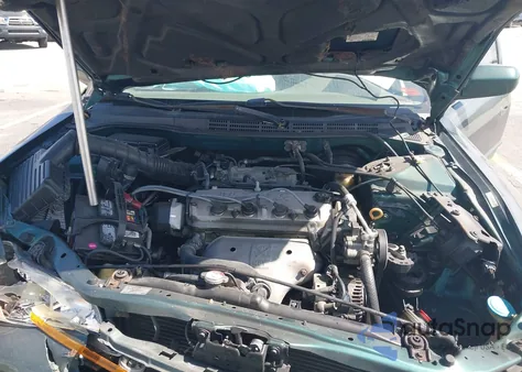 2002 Honda Accord 2.3 Lx из США, поврежденный, VIN 3HGCG56472G702283